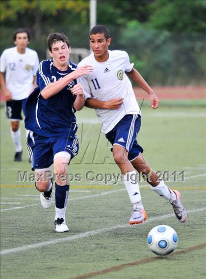 Thumbnail 2 in Detroit Country Day vs Farmington (Detroit Country Day Tournament) photogallery.