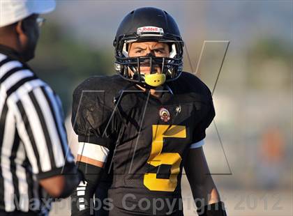 Thumbnail 2 in Santa Fe vs. Godinez photogallery.