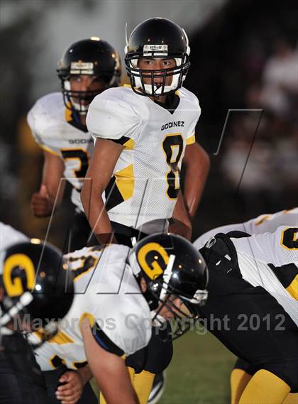 Thumbnail 1 in Santa Fe vs. Godinez photogallery.