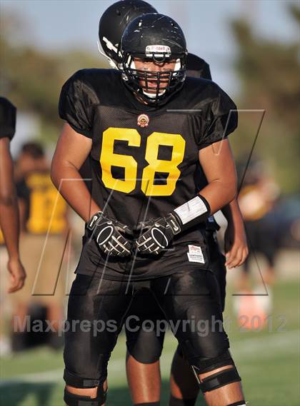 Thumbnail 2 in Santa Fe vs. Godinez photogallery.