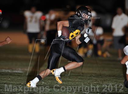 Thumbnail 3 in Santa Fe vs. Godinez photogallery.