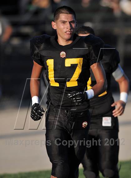 Thumbnail 2 in Santa Fe vs. Godinez photogallery.