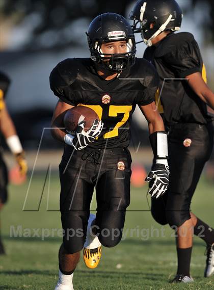 Thumbnail 1 in Santa Fe vs. Godinez photogallery.