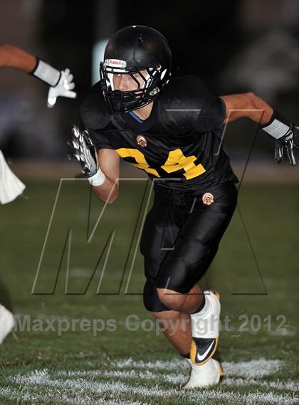 Thumbnail 3 in Santa Fe vs. Godinez photogallery.