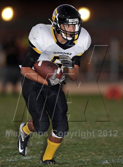 Thumbnail 3 in Santa Fe vs. Godinez photogallery.