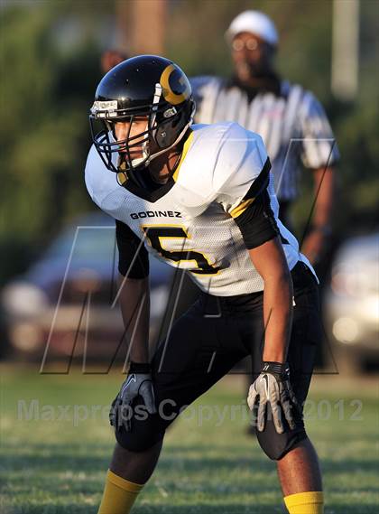Thumbnail 2 in Santa Fe vs. Godinez photogallery.