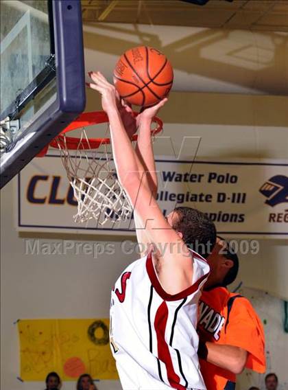 Thumbnail 3 in Oaks Christian vs. Chaminade (CIF SS Playoffs) photogallery.