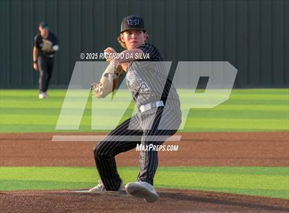 Thumbnail 1 in Barbers Hill @ Hendrickson (UIL 5A D1 Baseball Regional Semifinal) photogallery.