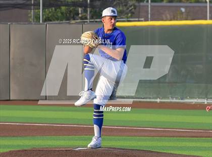 Thumbnail 1 in Barbers Hill @ Hendrickson (UIL 5A D1 Baseball Regional Semifinal) photogallery.