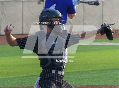 Thumbnail 2 in Barbers Hill @ Hendrickson (UIL 5A D1 Baseball Regional Semifinal) photogallery.