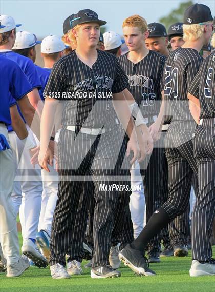Thumbnail 1 in Barbers Hill @ Hendrickson (UIL 5A D1 Baseball Regional Semifinal) photogallery.