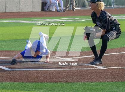 Thumbnail 1 in Barbers Hill @ Hendrickson (UIL 5A D1 Baseball Regional Semifinal) photogallery.