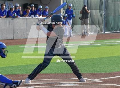 Thumbnail 2 in Barbers Hill @ Hendrickson (UIL 5A D1 Baseball Regional Semifinal) photogallery.