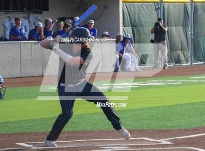 Thumbnail 1 in Barbers Hill @ Hendrickson (UIL 5A D1 Baseball Regional Semifinal) photogallery.