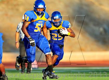 Thumbnail 2 in Loyola vs. Crenshaw photogallery.