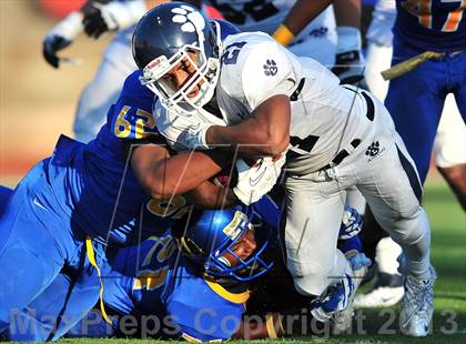 Thumbnail 3 in Loyola vs. Crenshaw photogallery.