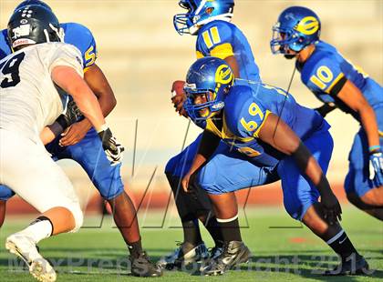Thumbnail 2 in Loyola vs. Crenshaw photogallery.