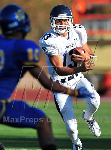 Thumbnail 2 in Loyola vs. Crenshaw photogallery.