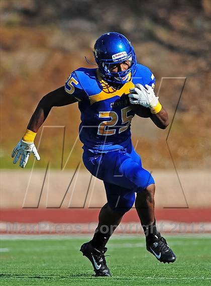 Thumbnail 1 in Loyola vs. Crenshaw photogallery.