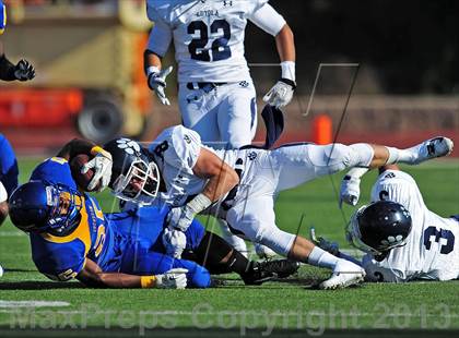 Thumbnail 3 in Loyola vs. Crenshaw photogallery.