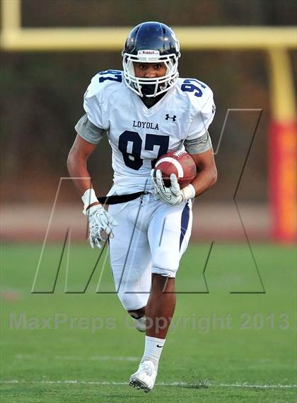Thumbnail 3 in Loyola vs. Crenshaw photogallery.