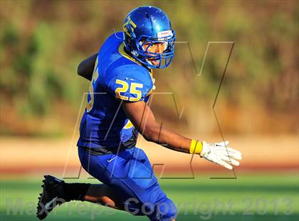 Thumbnail 3 in Loyola vs. Crenshaw photogallery.