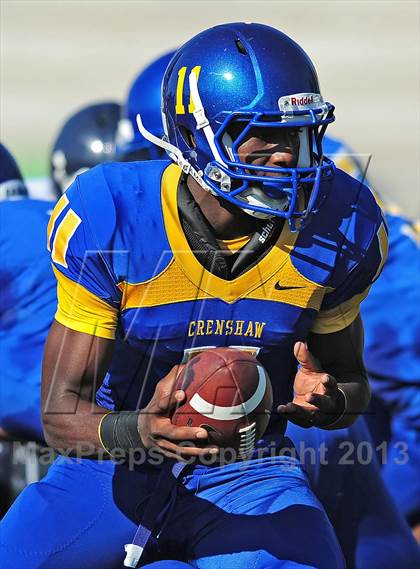 Thumbnail 1 in Loyola vs. Crenshaw photogallery.