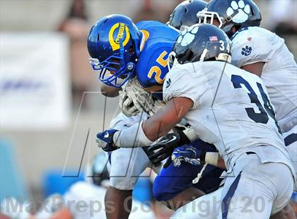 Thumbnail 3 in Loyola vs. Crenshaw photogallery.