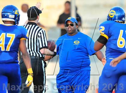 Thumbnail 3 in Loyola vs. Crenshaw photogallery.