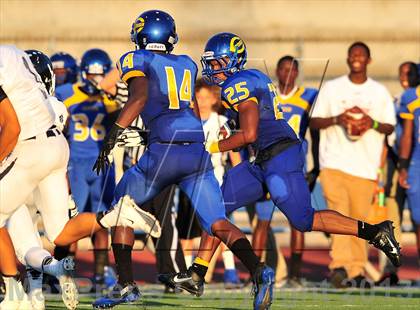 Thumbnail 2 in Loyola vs. Crenshaw photogallery.
