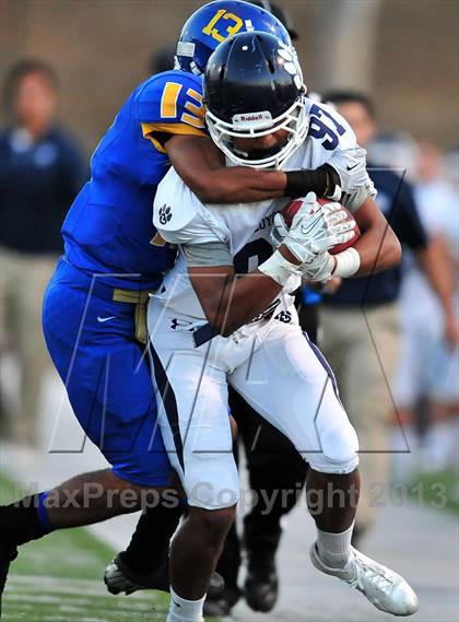 Thumbnail 2 in Loyola vs. Crenshaw photogallery.