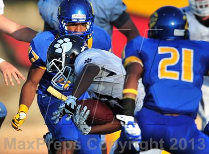 Thumbnail 1 in Loyola vs. Crenshaw photogallery.