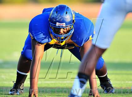 Thumbnail 2 in Loyola vs. Crenshaw photogallery.
