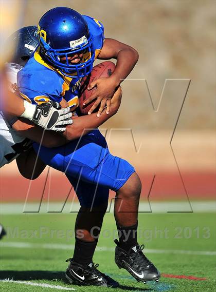 Thumbnail 3 in Loyola vs. Crenshaw photogallery.