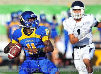 Thumbnail 2 in Loyola vs. Crenshaw photogallery.