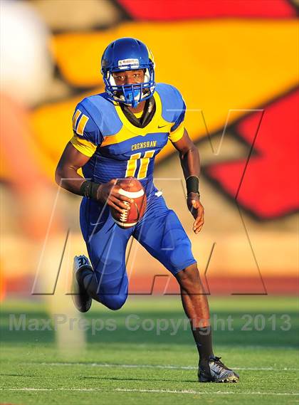 Thumbnail 1 in Loyola vs. Crenshaw photogallery.