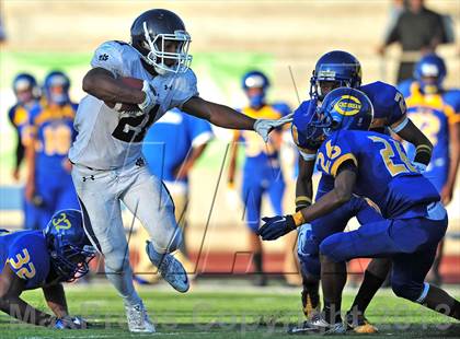 Thumbnail 3 in Loyola vs. Crenshaw photogallery.