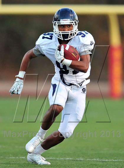 Thumbnail 1 in Loyola vs. Crenshaw photogallery.