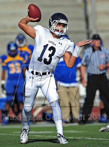 Thumbnail 3 in Loyola vs. Crenshaw photogallery.