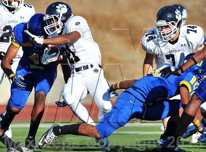 Thumbnail 2 in Loyola vs. Crenshaw photogallery.