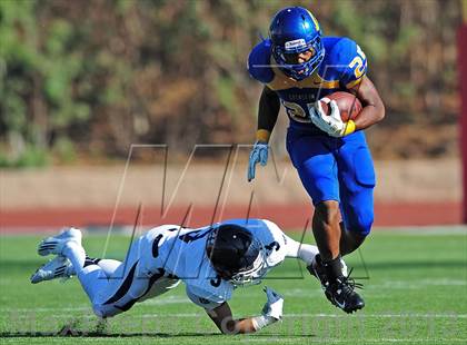 Thumbnail 2 in Loyola vs. Crenshaw photogallery.