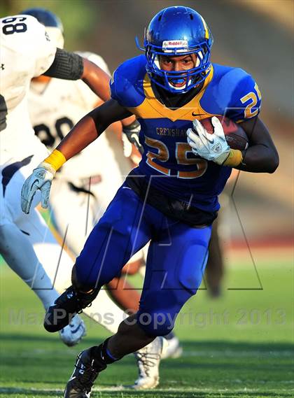 Thumbnail 3 in Loyola vs. Crenshaw photogallery.