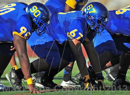 Thumbnail 3 in Loyola vs. Crenshaw photogallery.