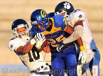 Thumbnail 1 in Loyola vs. Crenshaw photogallery.