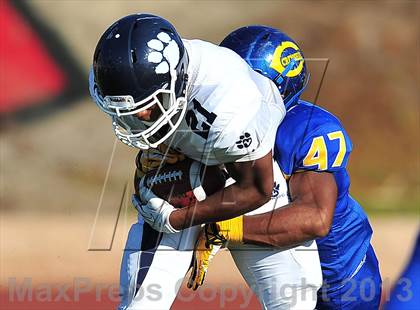 Thumbnail 2 in Loyola vs. Crenshaw photogallery.