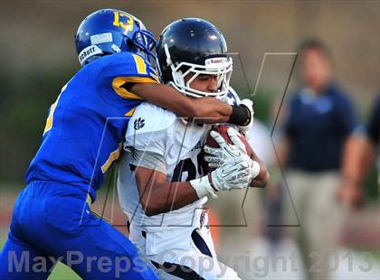 Thumbnail 3 in Loyola vs. Crenshaw photogallery.