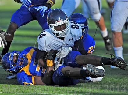 Thumbnail 2 in Loyola vs. Crenshaw photogallery.