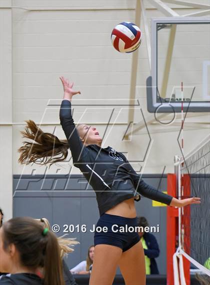 Thumbnail 1 in Smithson Valley vs Alamo Heights (NEISD Invitational) photogallery.