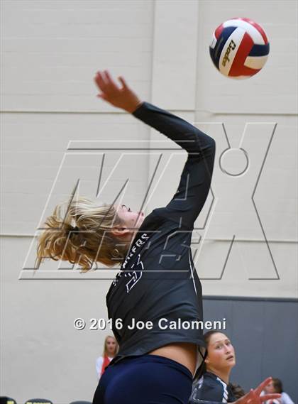 Thumbnail 2 in Smithson Valley vs Alamo Heights (NEISD Invitational) photogallery.