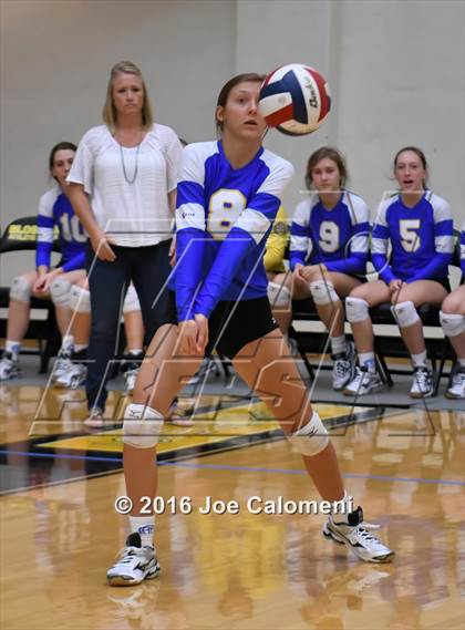 Thumbnail 1 in Smithson Valley vs Alamo Heights (NEISD Invitational) photogallery.